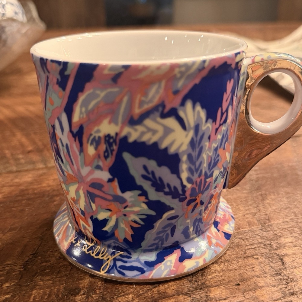 LILLY PULITZER  Ceramic Mug Layer Up Sunset Safari Blue with Gold Trim 12oz NICE